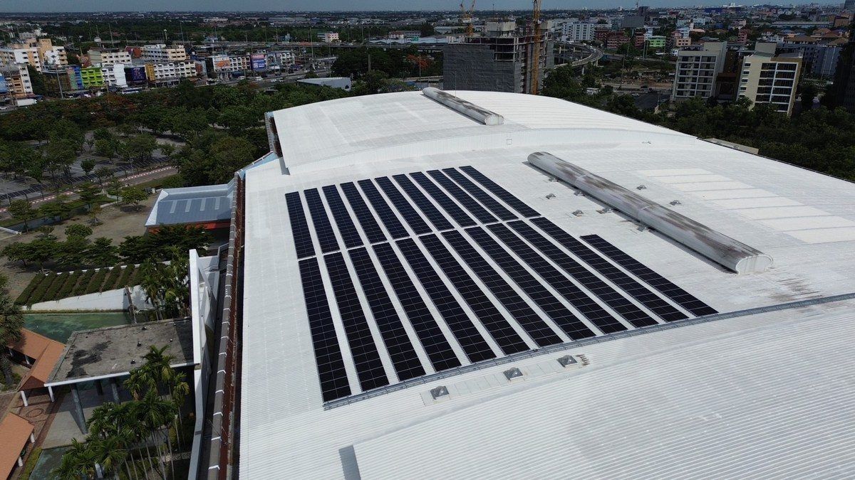How to Design a Solar PV System — Step-by-Step Sizing Guide for Modules, Inverter, Battery and Charge Controller, with a Worked Example